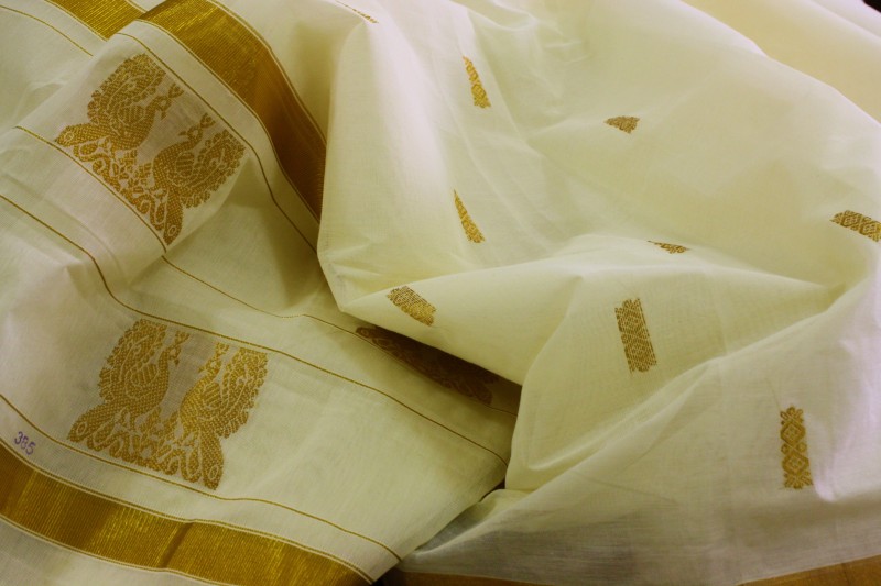 Soft and comfortable to wear, this Kasavu saree can be an ideal day wear at a wedding